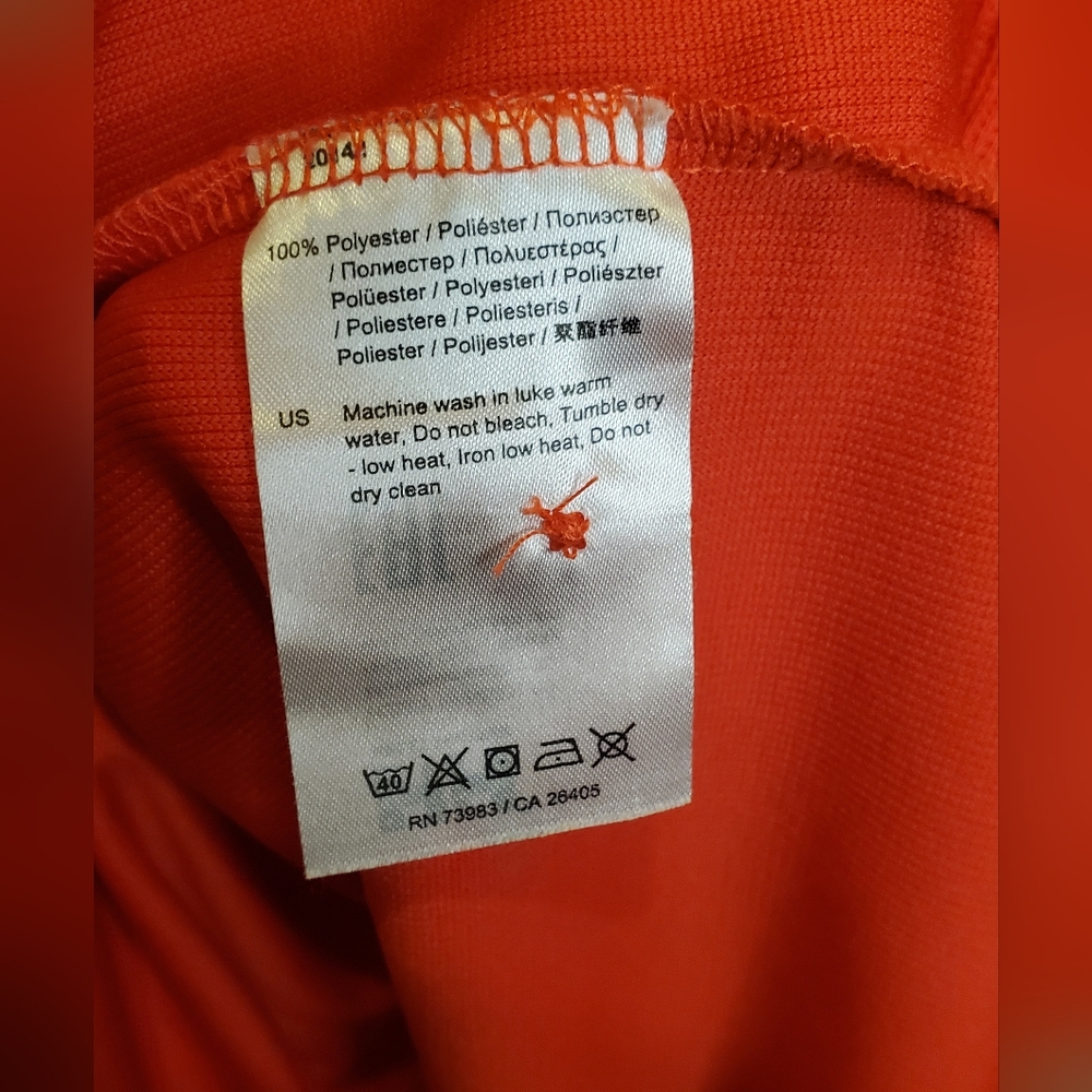 34. NWOT - Helly Hansen Polo Shirt - Picture 4 of 5